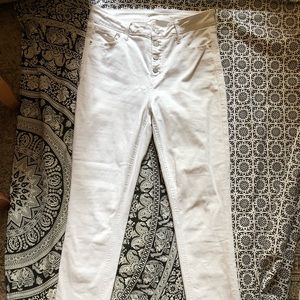 Old Navy Rockstar high waist white jeans. Size 8 tall